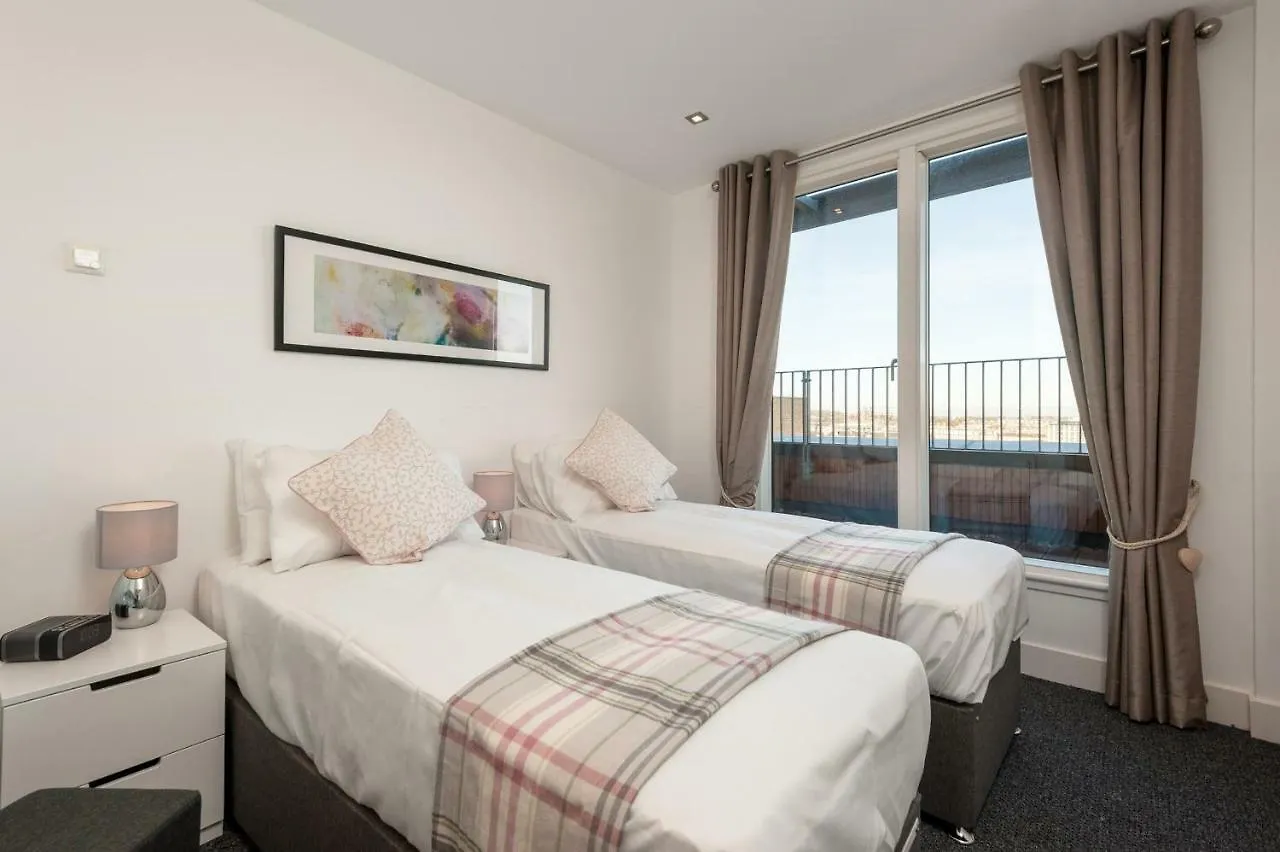アパート ホテルLuxury Penthouse エディンバラ イギリス